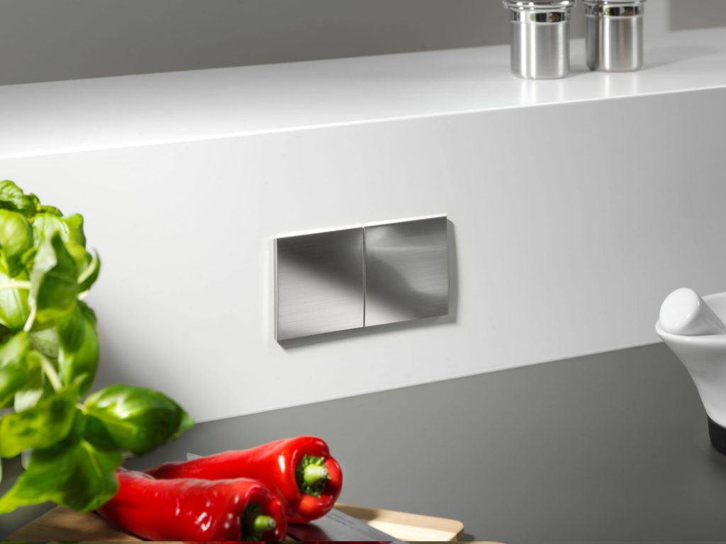 Due Upotettava pistorasiayksikkö